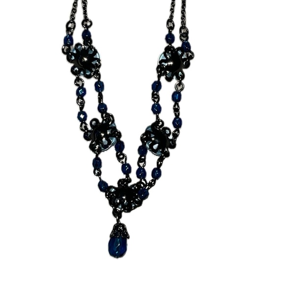 Avon Elegant Blue Rose Necklace - Picture 4 of 4